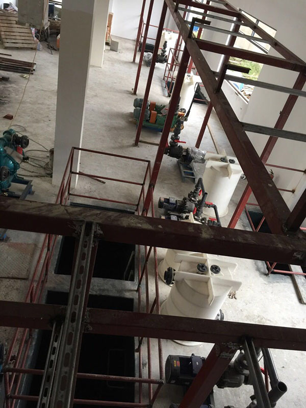 光伏电池厂废水施工现场